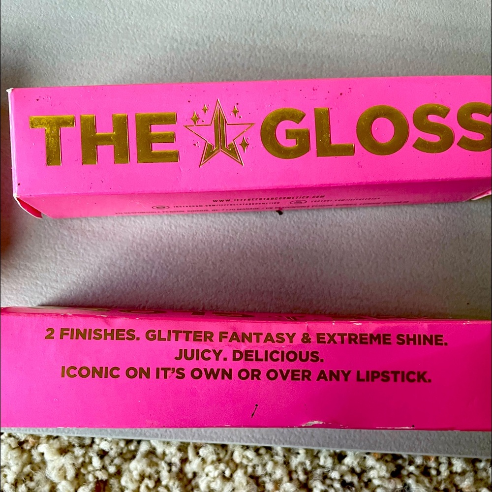 The Gloss. Two finishes lipstick